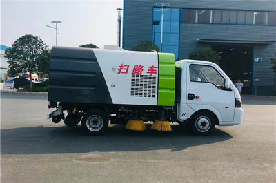 高效環保，城市清潔新選擇——國六東風途逸3方掃路車解析