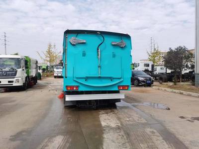 高效環(huán)衛(wèi)新標桿 國六東風天錦12方掃路車深度解析