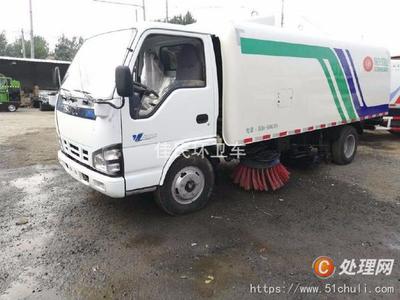 東風多利卡灑水掃路車轉(zhuǎn)讓 大品牌環(huán)衛(wèi)設備，免費包送到家